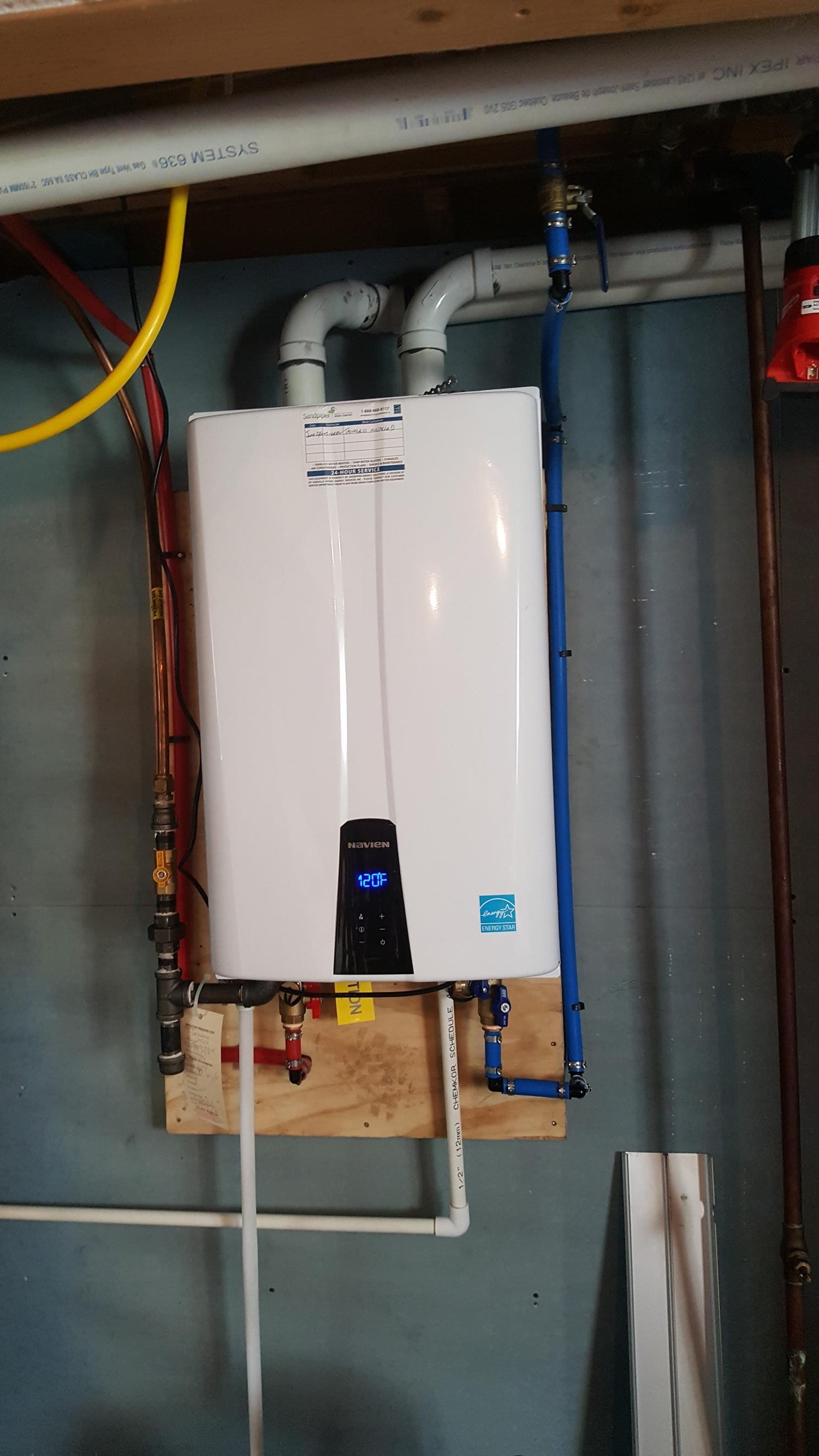 on-demand-water-heaters-in-brantford-and-southwestern-ontario